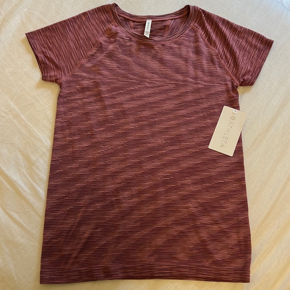 NWT Athleta Active Top. Large.